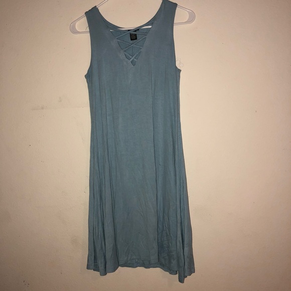 Blue flowy dress - Picture 2 of 3